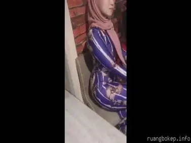 Ajak Tetangga ke Rumah Terus Digoda Panas