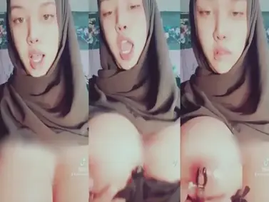 ARRAZYNY Desahan Sange Remas Toket Gede Ngentot Brutal