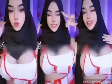 Cewek cantik cosplay suster nakal super horny