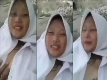 Gadis SMA Dientot Liar di Batu Sungai Jembut Lebat